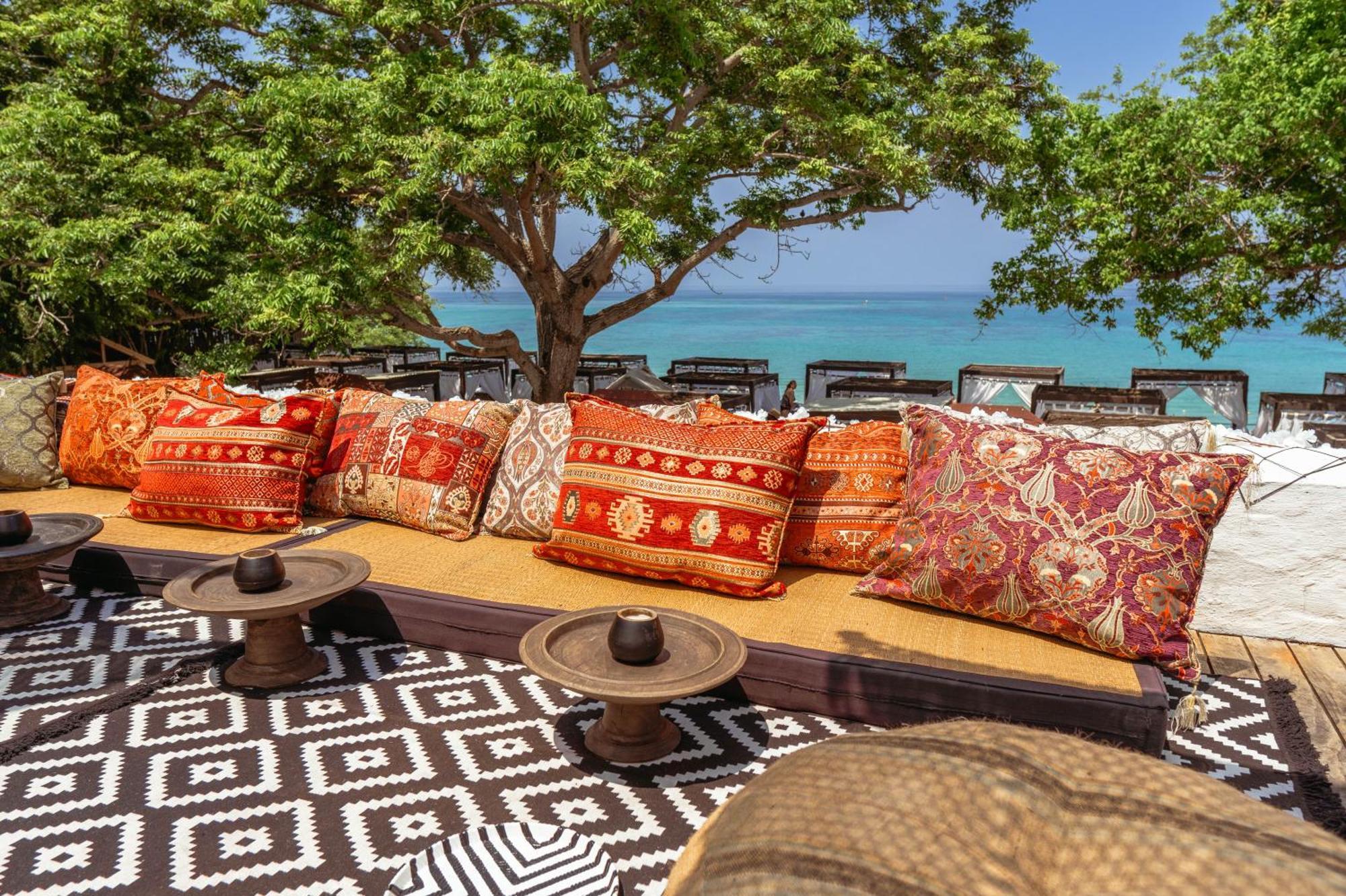 Bora Bora Beach Club & Hotel Isla Grande  Exterior photo