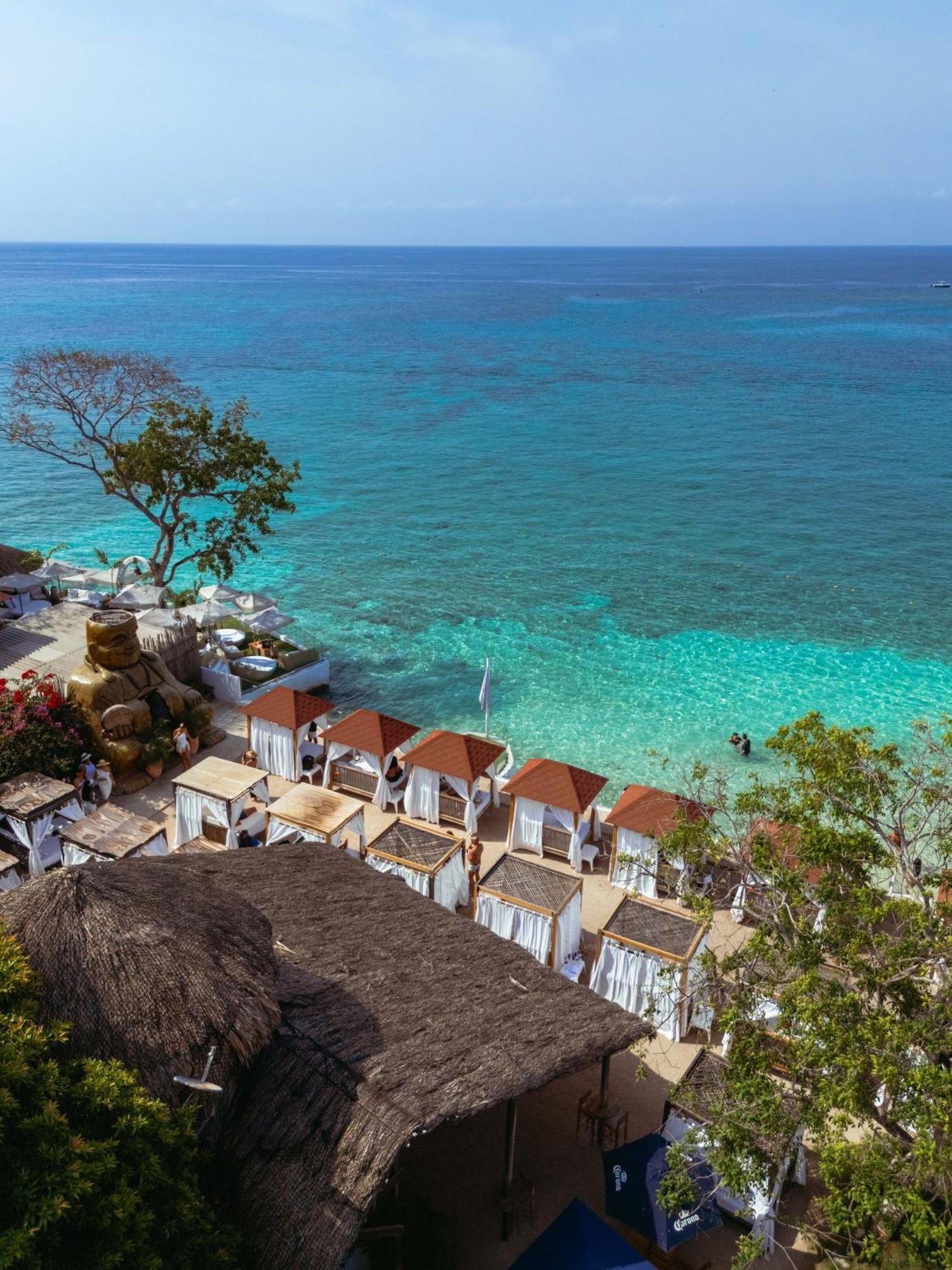 Bora Bora Beach Club & Hotel Isla Grande  Exterior photo