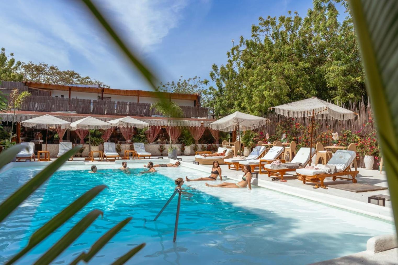 Bora Bora Beach Club & Hotel Isla Grande  Exterior photo